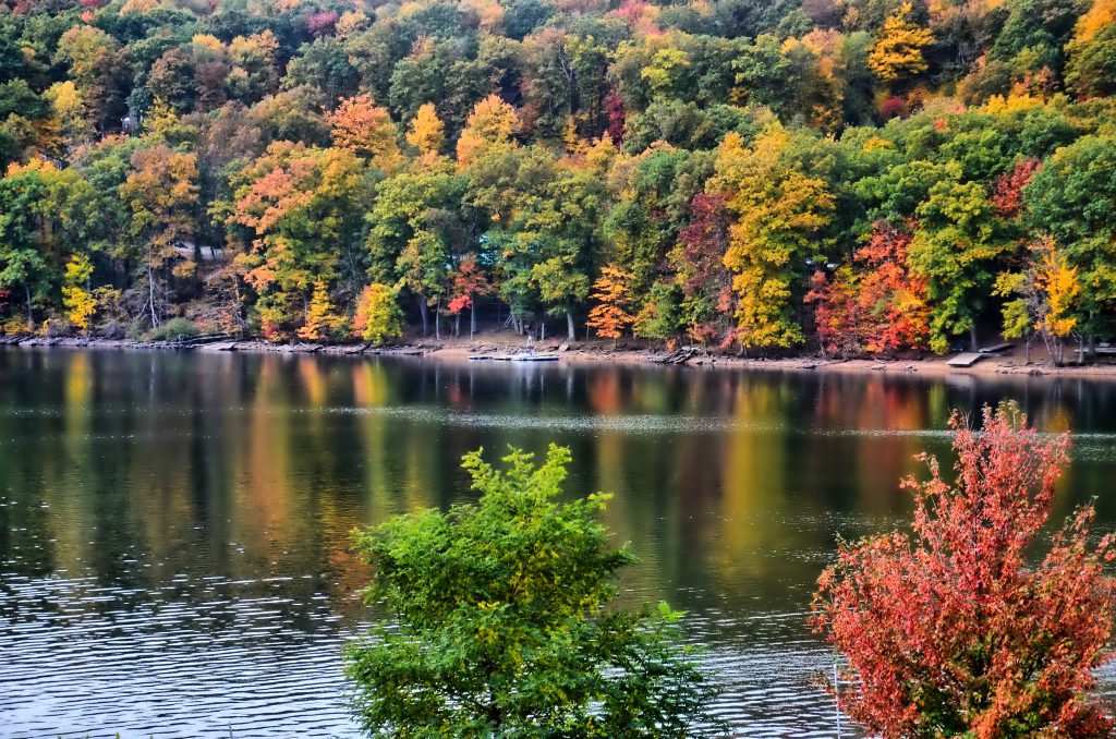 deep-creek-fall-colors